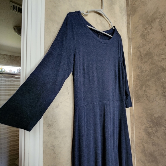 Premise Dresses Brand Navy Dress - Picture 4 of 4